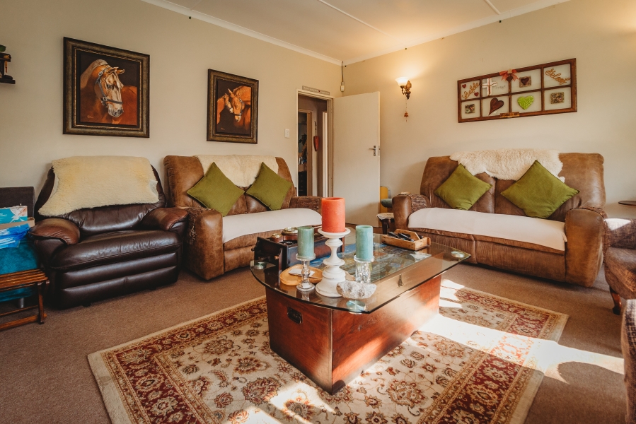 4 Bedroom Property for Sale in Heatherlands Western Cape